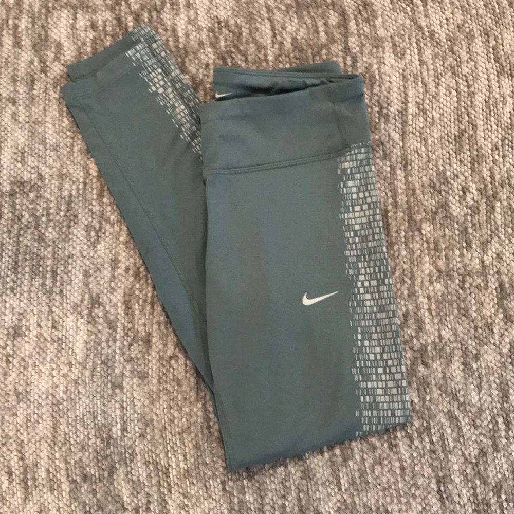 Nike leggings